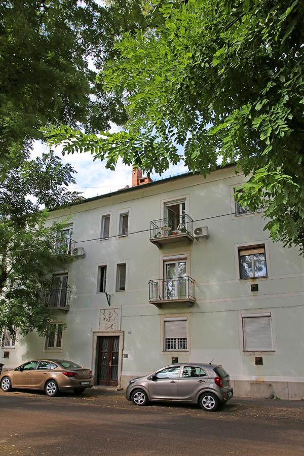 Tiare Lux Apartment Szeged Luaran gambar